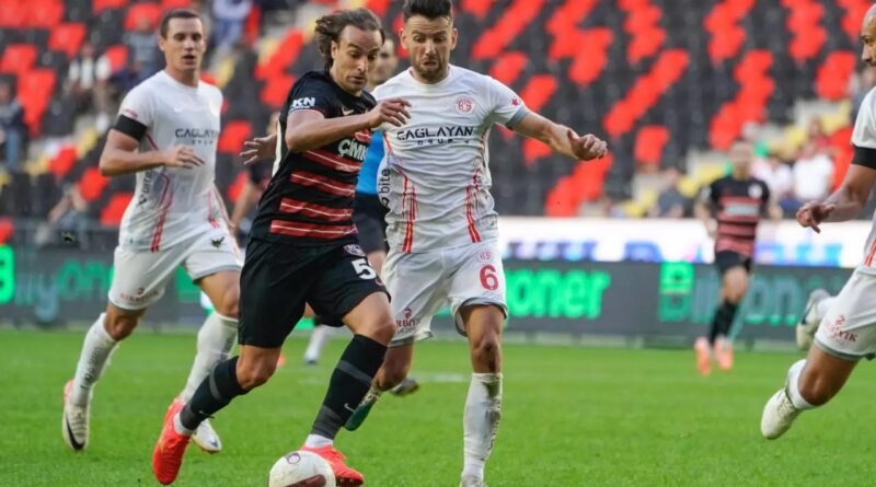 Gaziantep FK evinde Antalyaspor'u devirdi!