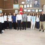 Aydın'ı hentbol kadınlar ve erkekler 2. Ligi'nde temsil edecek Köşk Belediye Doğanspor kulübü, Köşk Belediye Başkanı Nuri Güler'i ziyaret etti.